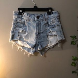 High waisted American Eagle shorts.